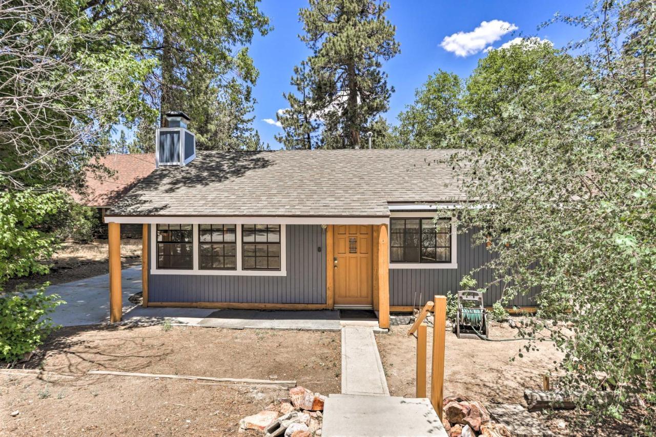 Big Bear Cabin With Deck And Hot Tub, Near Resorts! Hébergement de vacances
