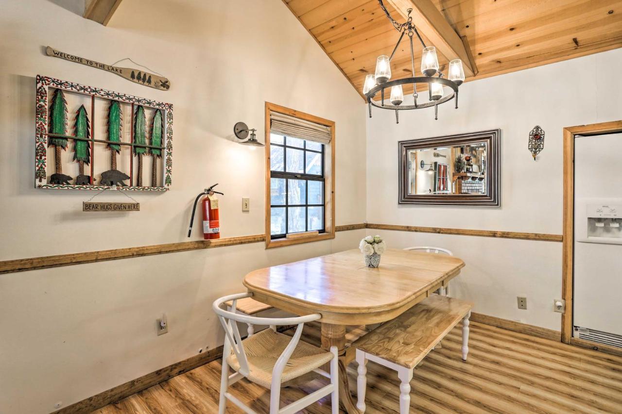 Big Bear Cabin With Deck And Hot Tub, Near Resorts! Hébergement de vacances *