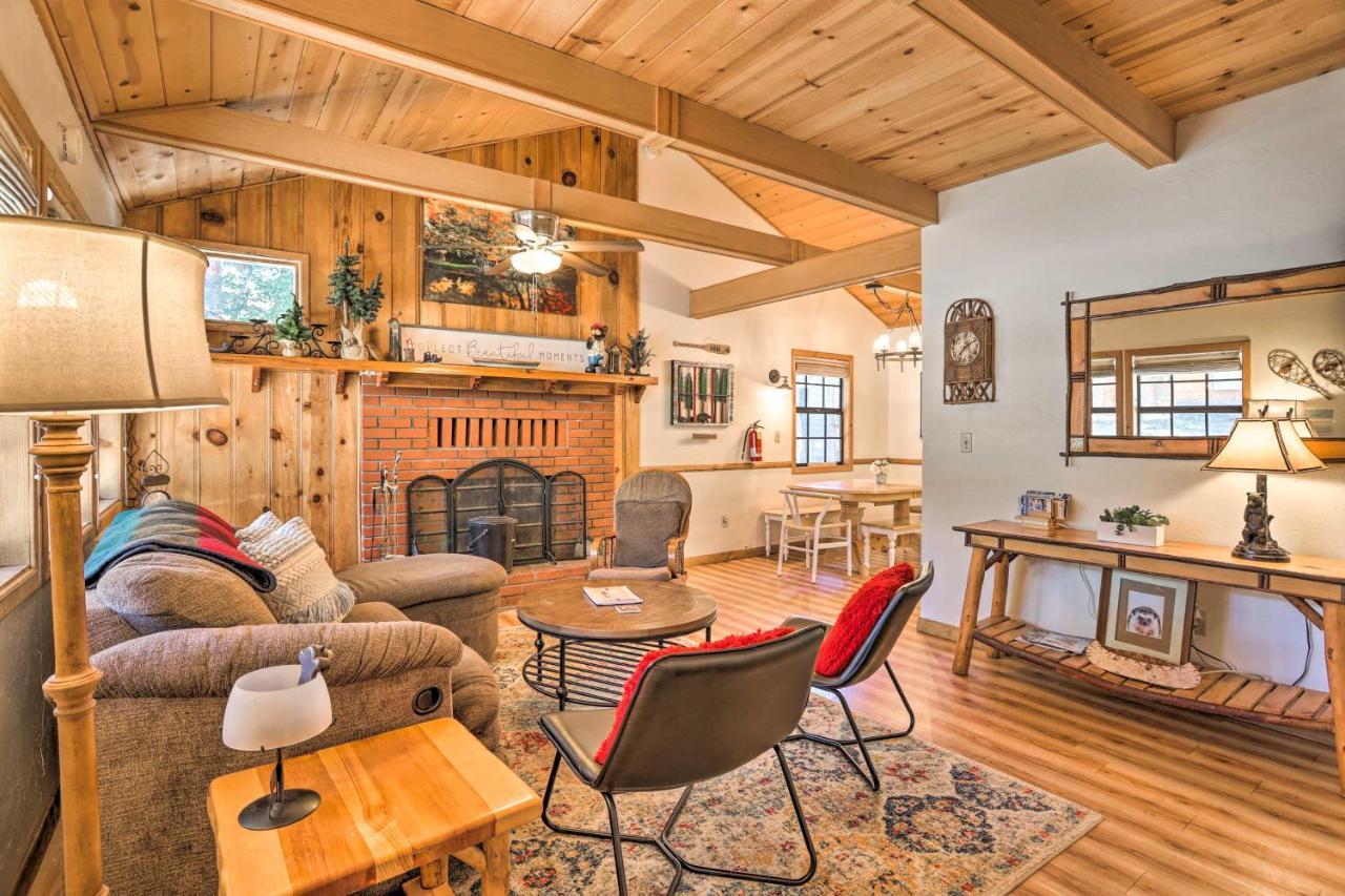 Big Bear Cabin With Deck And Hot Tub, Near Resorts!