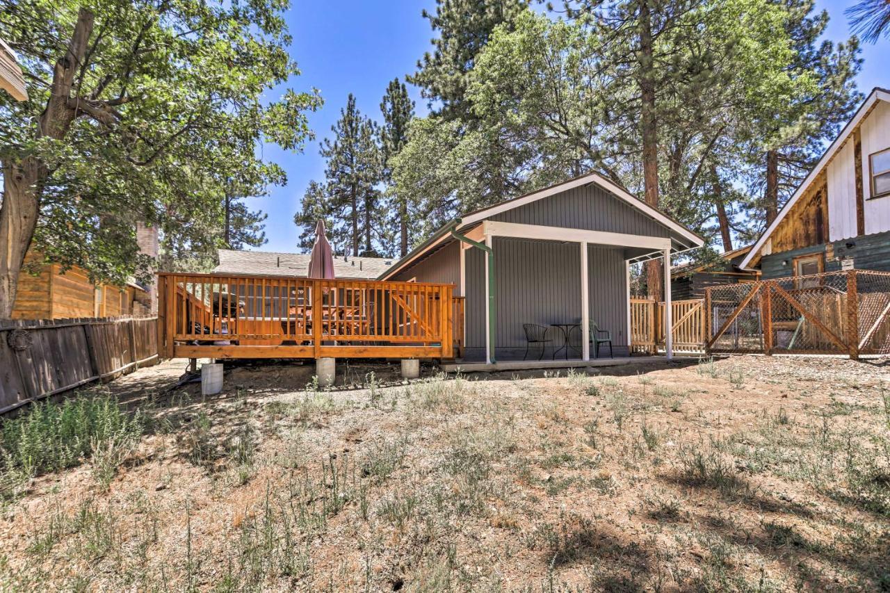 Hébergement de vacances Big Bear Cabin With Deck And Hot Tub, Near Resorts!